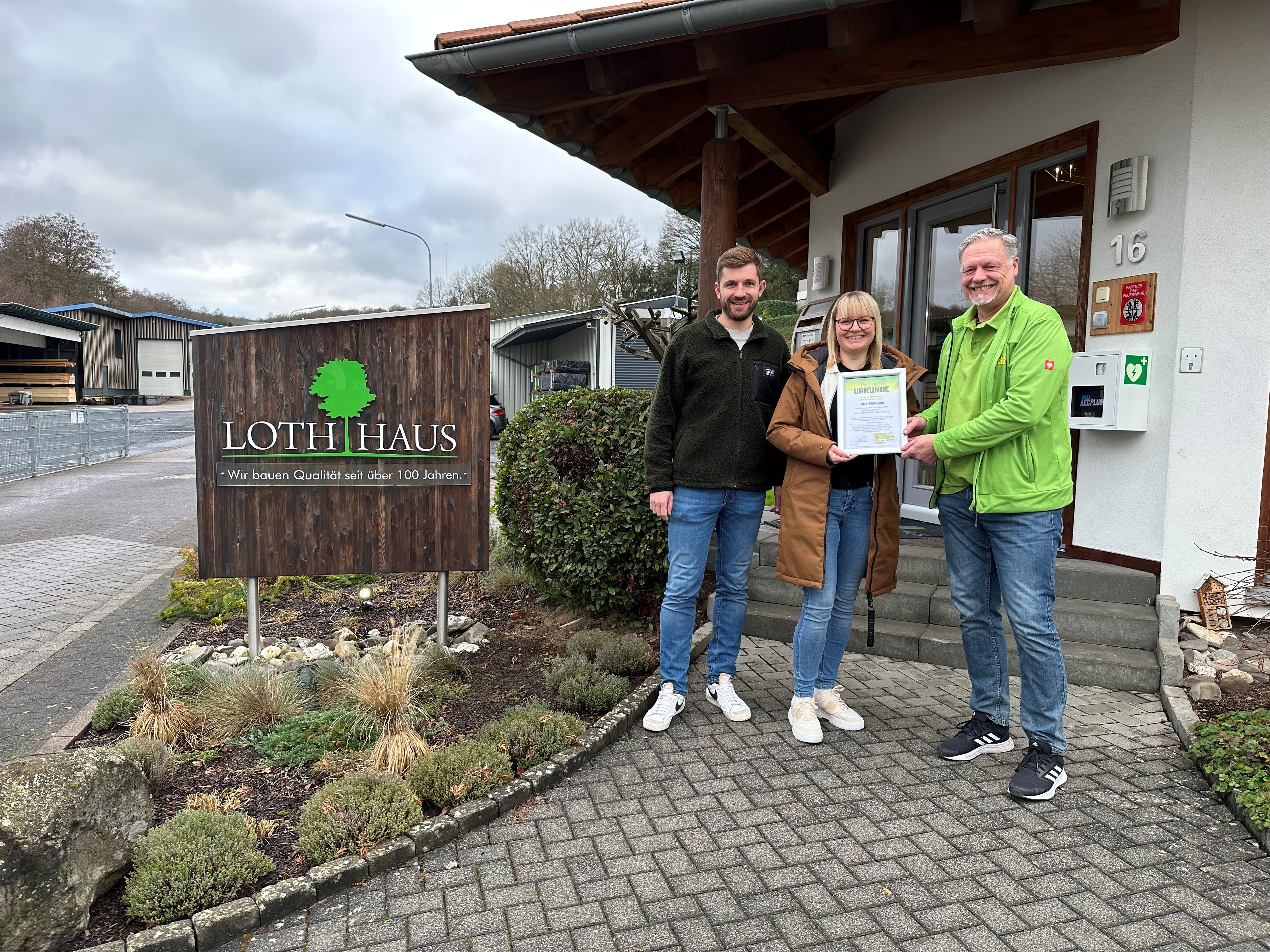 Wäller Helfen - Übergabe Zertifikat